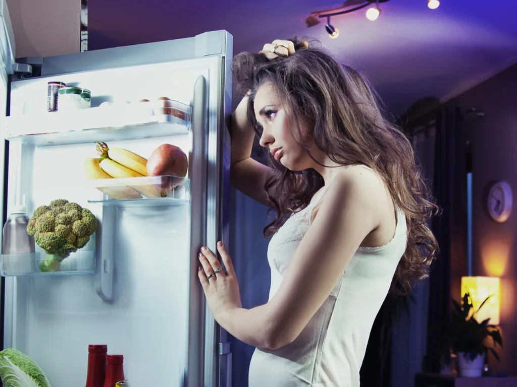 How to Keep Your Late-Night Snacking Healthy